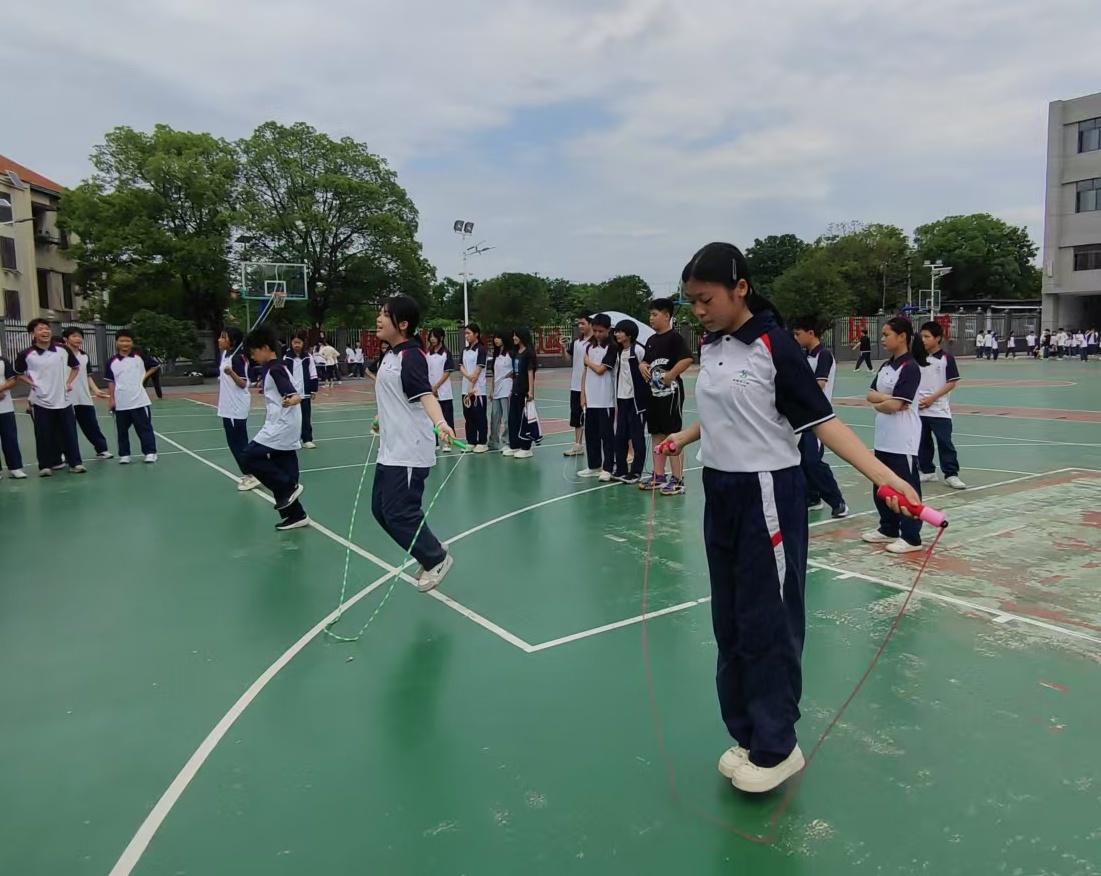 跃动青春,"绳"彩飞扬 ——衡阳市第二十六中学举行全校跳绳比赛